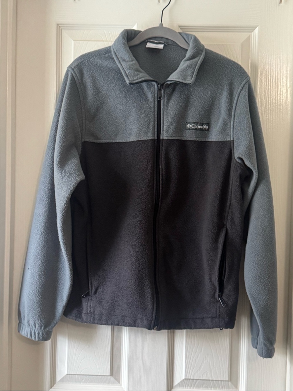 Columbia Men’s Two-Tone Gray & Charcoal Full-Zip Fleece Jacket